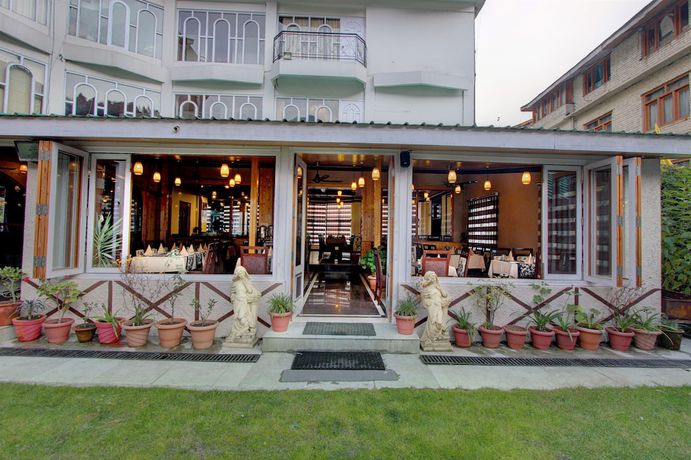 Imagen del bar/restaurante del Hotel Kanishka Manali. Foto 7