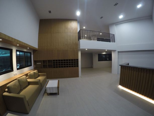 Imagen de los interiores del Hotel Kanith Place. Foto 18