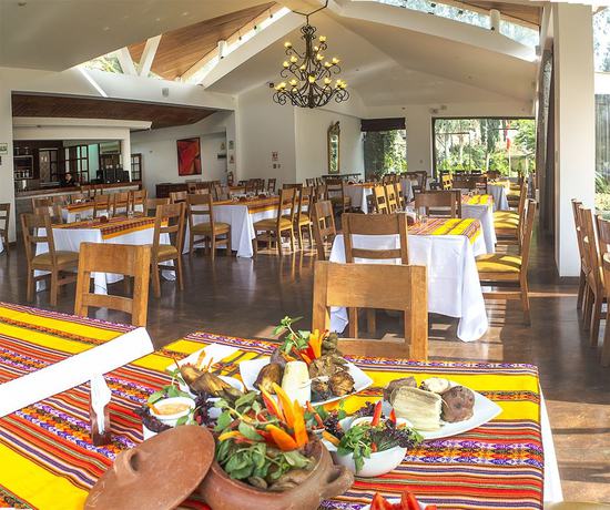 Imagen del bar/restaurante del Hotel Kankay and Centro de Convenciones. Foto 4