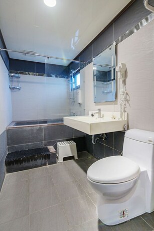 Imagen de la habitación del Hotel Kano Resort. Foto 32