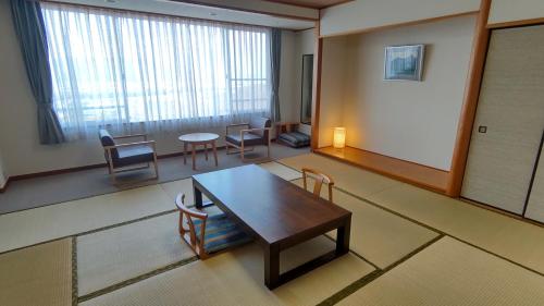 Imagen de la habitación del Hotel Kanpo no Yado Kanonji. Foto 14