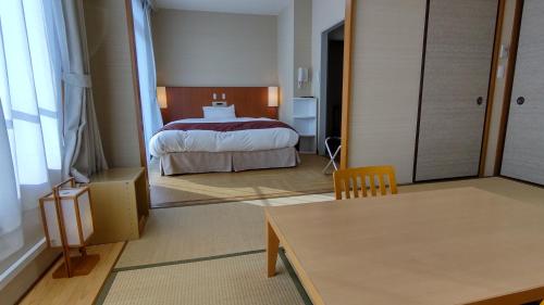 Imagen de la habitación del Hotel Kanpo no Yado Kanonji. Foto 18