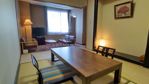 Imagen de la habitación del Hotel Kanpo no Yado Kanonji. Foto 19