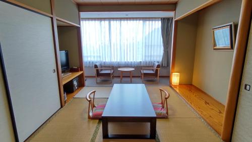 Imagen de la habitación del Hotel Kanpo no Yado Kanonji. Foto 20