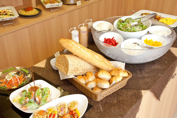 Imagen del bar/restaurante del Hotel Kansai. Foto 2