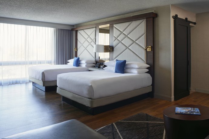 Imagen de la habitación del Hotel Kansas City Airport Marriott. Foto 3