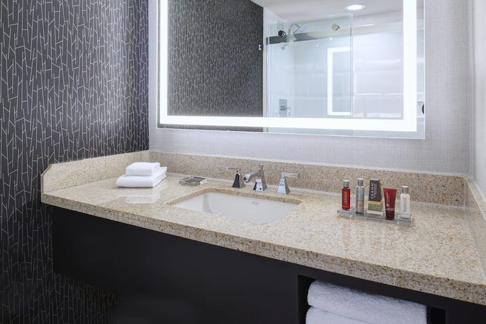 Imagen de la habitación del Hotel Kansas City Airport Marriott. Foto 16