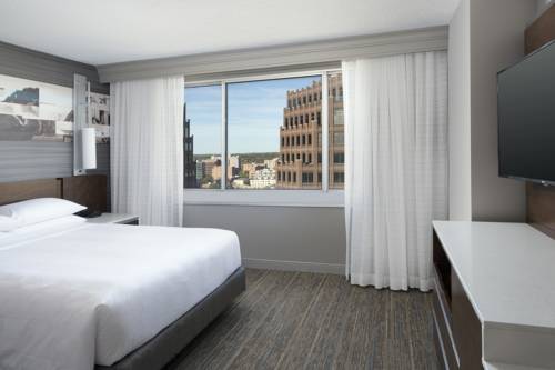 Imagen de la habitación del Hotel Kansas City Marriott Country Club Plaza. Foto 3