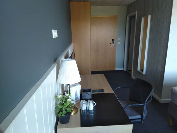 Imagen de la habitación del Hotel Kanslarinn. Foto 3