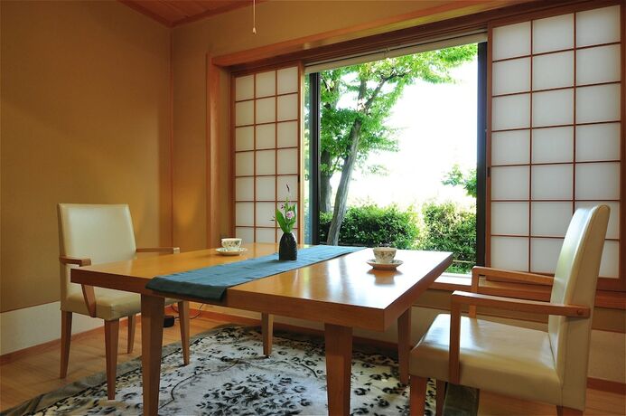 Imagen de la habitación del Hotel Kansuien Kakuraku. Foto 22