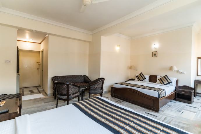 Imagen de la habitación del Hotel Kant Palace. Foto 10