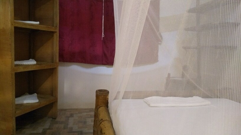 Imagen de la habitación del Hotel Kanta Sana. Foto 30