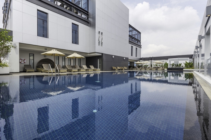 Imagen de la piscina del Hotel Kantary Korat. Foto 19