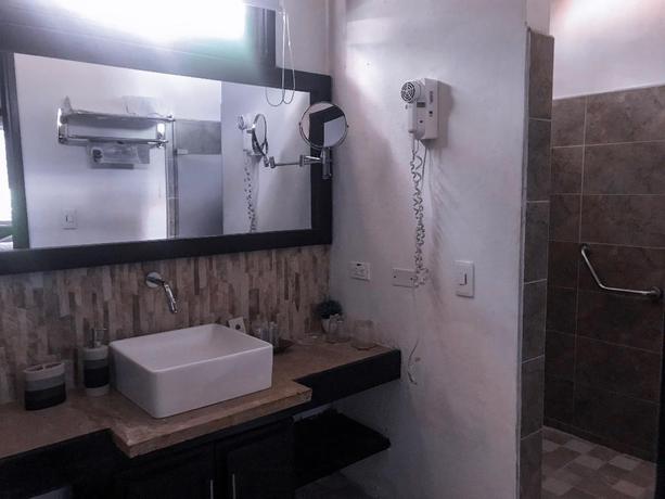 Imagen de la habitación del Hotel Kantawa Spa. Foto 6