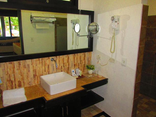 Imagen de la habitación del Hotel Kantawa Spa. Foto 13