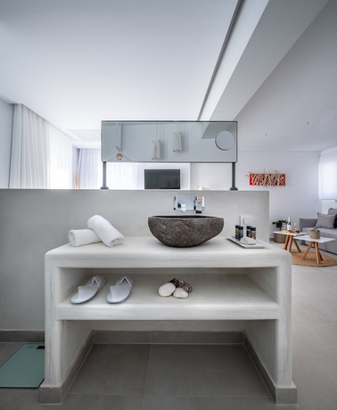 Imagen de la habitación del Hotel Kantouni Beach. Foto 11