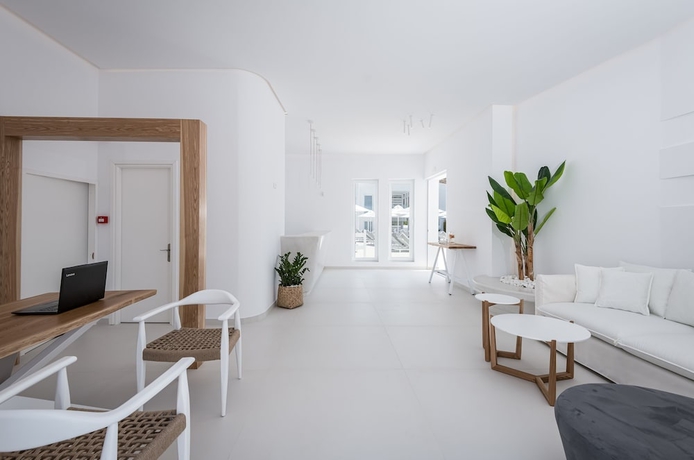 Imagen de los interiores del Hotel Kantouni Beach. Foto 15