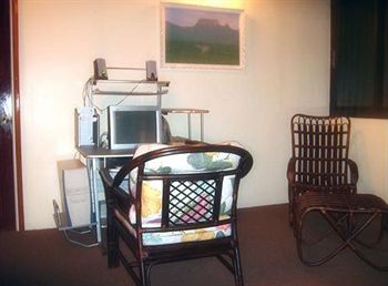 Imagen de los interiores del Hotel Kanuku Suites. Foto 16