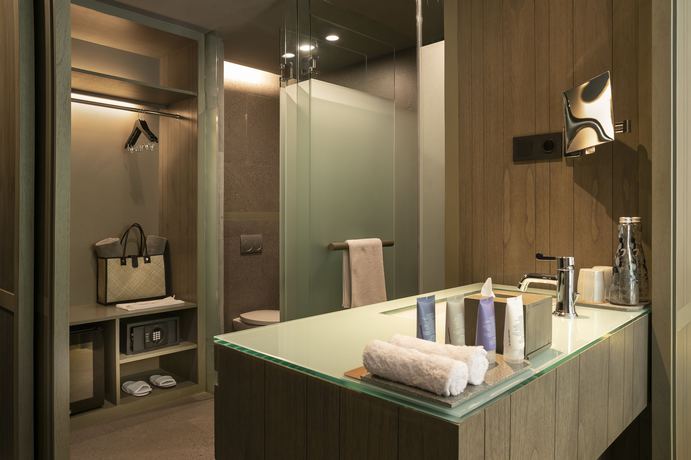 Imagen de la habitación del Hotel Kanvaz Village Resort Seminyak. Foto 5