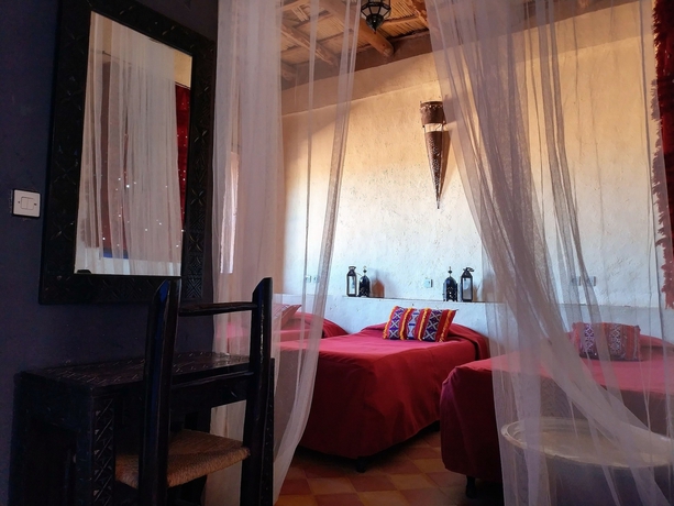 Imagen de la habitación del Hotel Kanz Erremal. Foto 3