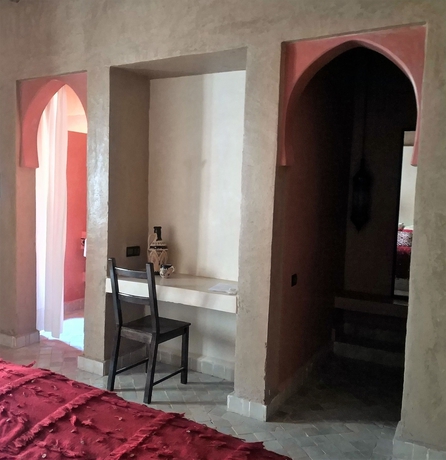 Imagen de la habitación del Hotel Kanz Erremal. Foto 12