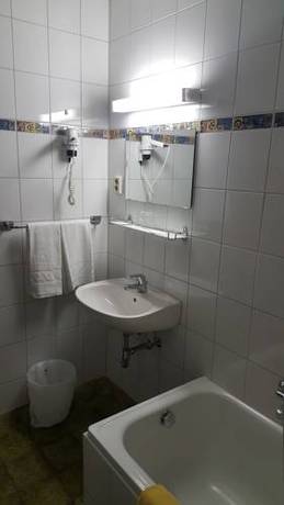 Imagen de la habitación del Hotel Kanz. Foto 10