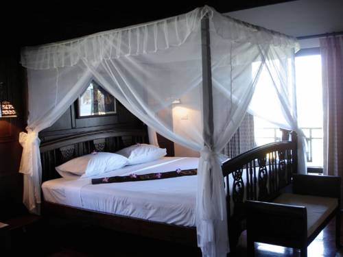 Imagen de la habitación del Hotel Kao Tao Villa Beach Resort. Foto 7