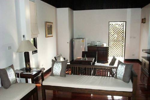 Imagen de la habitación del Hotel Kao Tao Villa Beach Resort. Foto 8
