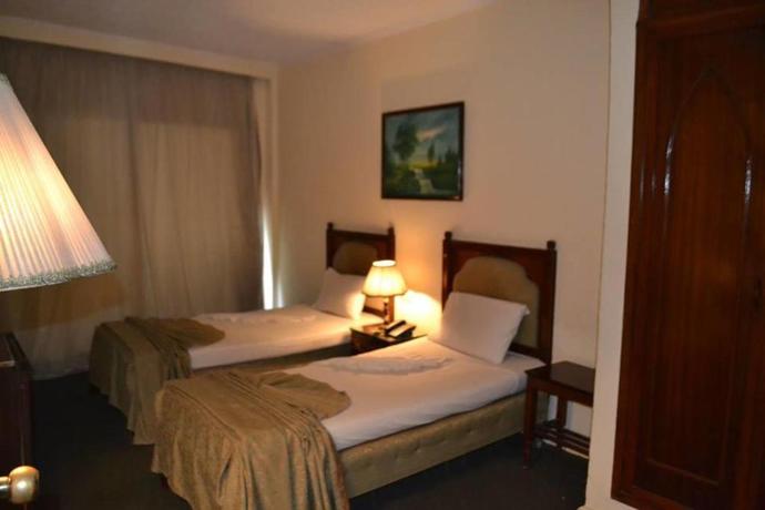 Imagen de la habitación del Hotel Kaoud Sporting Alexandria. Foto 14