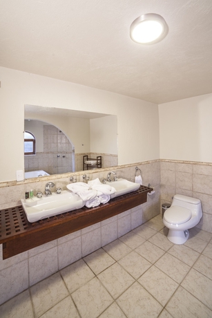 Imagen de la habitación del Hotel Kapari Natural Lodge and Spa. Foto 12