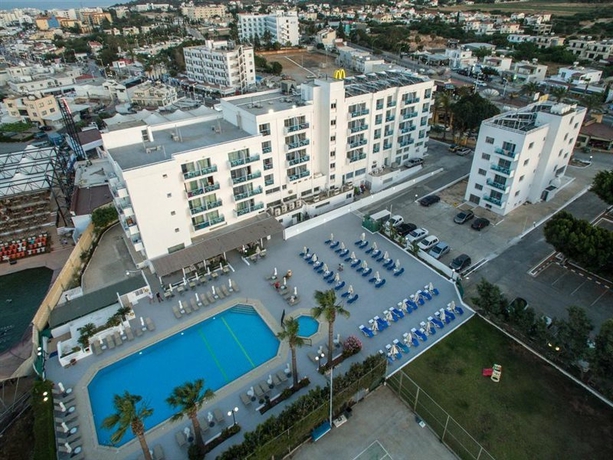 Imagen general del Hotel Kapetanios Bay. Foto 4