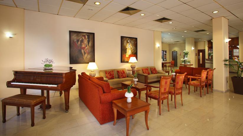 Imagen de los interiores del Hotel Kapetanios Odysseia. Foto 13