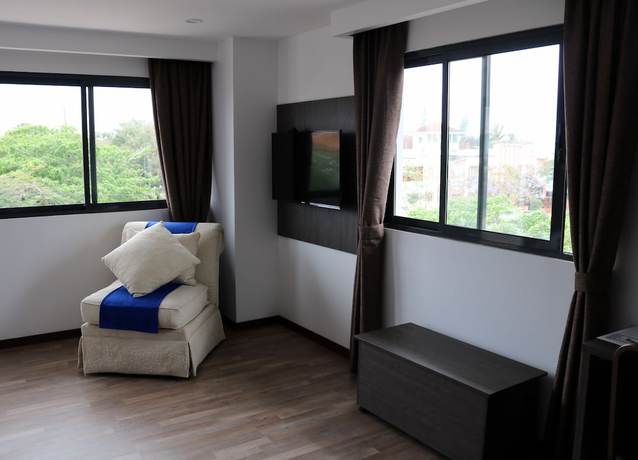 Imagen de la habitación del Hotel Kapital. Foto 8