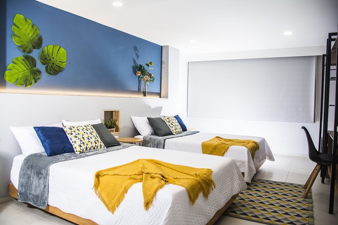 Imagen de la habitación del Hotel Kapital Suites. Foto 10
