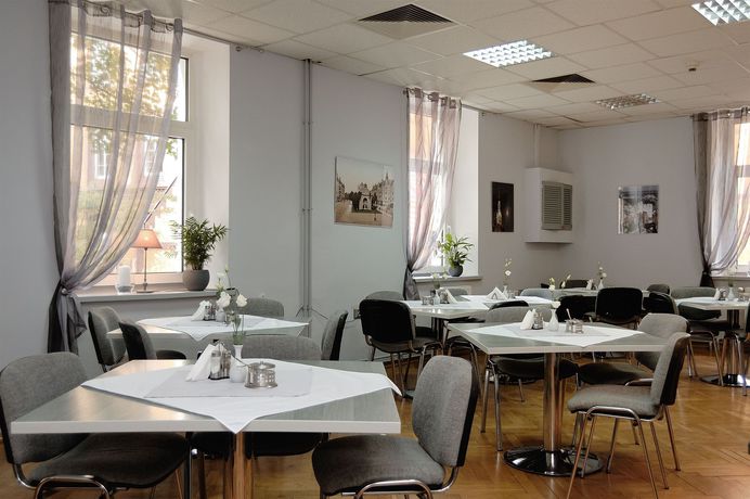 Imagen del bar/restaurante del Hotel Kapitan. Foto 5