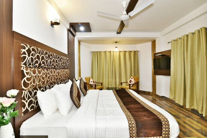 Imagen de la habitación del Hotel Kapoor Resort. Foto 18