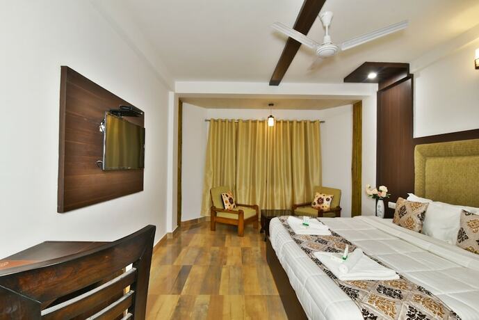Imagen de la habitación del Hotel Kapoor Resort. Foto 19