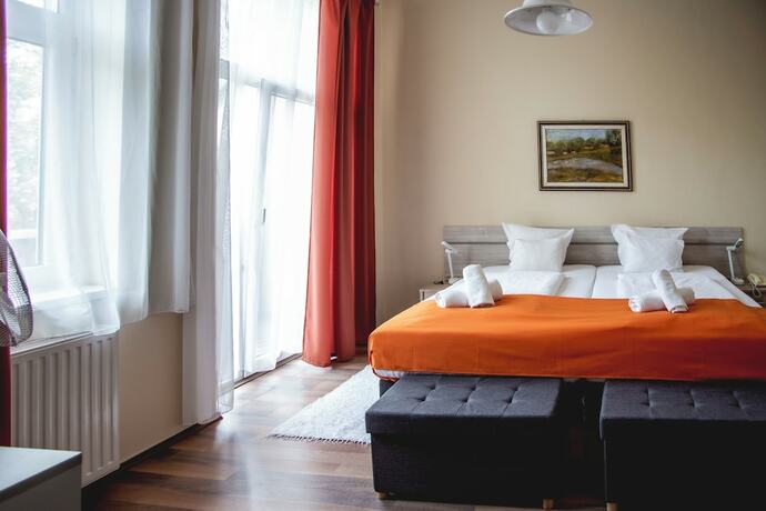 Imagen de la habitación del Hotel Kapos. Foto 20