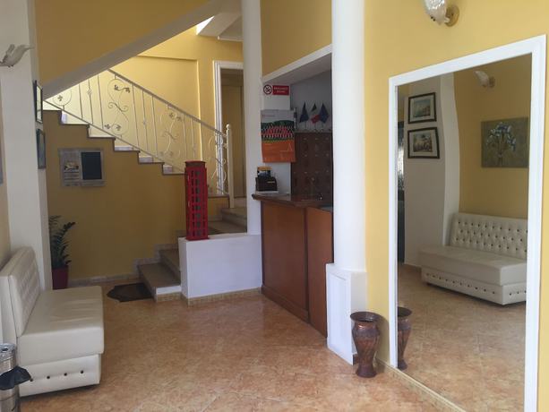 Imagen de los interiores del Hotel Kapri, Bashkia Kavaj&euml;. Foto 19