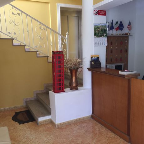 Imagen de los interiores del Hotel Kapri, Bashkia Kavaj&euml;. Foto 20