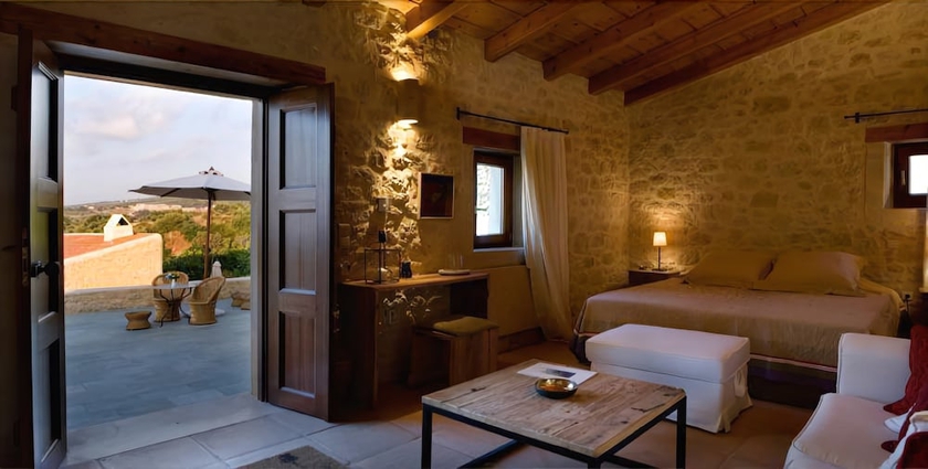 Imagen de la habitación del Hotel Kapsaliana Village. Foto 17