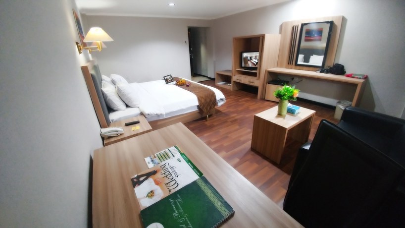 Imagen de la habitación del Hotel Kapuas Palace Pontianak. Foto 17