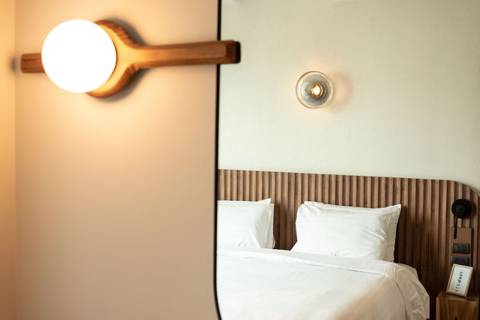 Imagen de la habitación del Hotel Karaarom. Foto 16