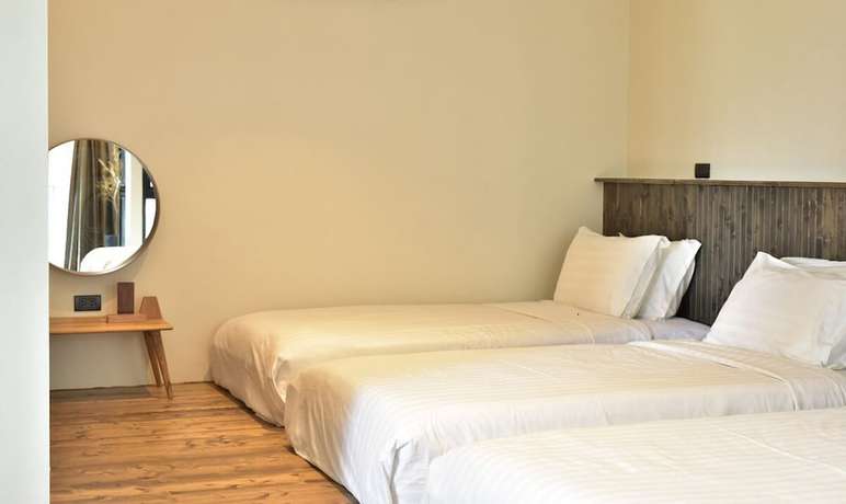 Imagen de la habitación del Hotel Karaarom. Foto 17