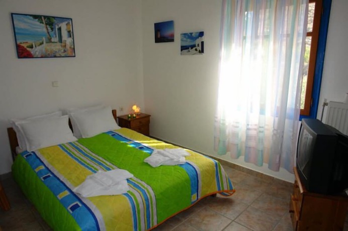 Imagen de la habitación del Hotel Karabo. Foto 16