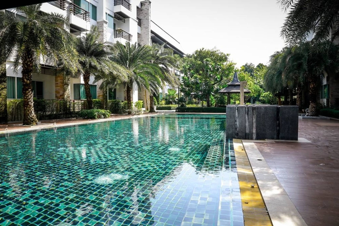 Imagen general del Hotel Karabuning Resort and Residence. Foto 2