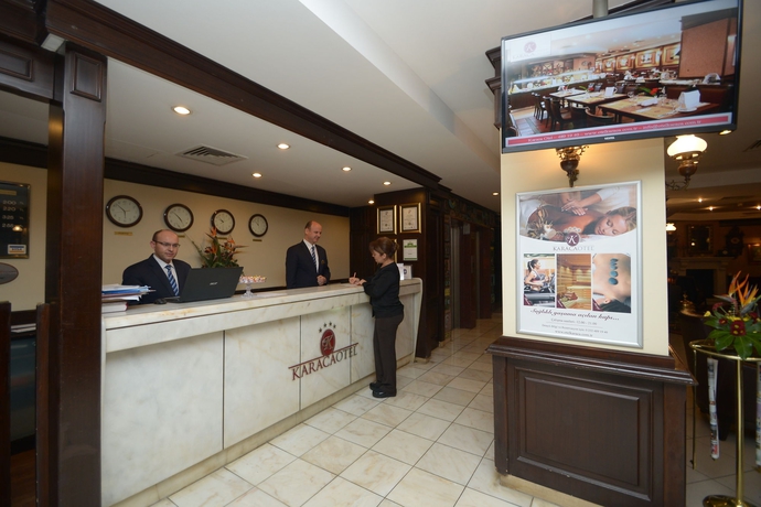 Imagen de los interiores del Hotel Karaca Otel. Foto 14