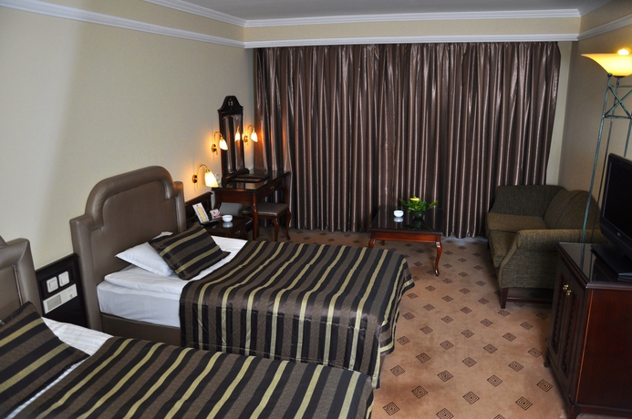 Imagen de la habitación del Hotel Karaca Otel. Foto 10