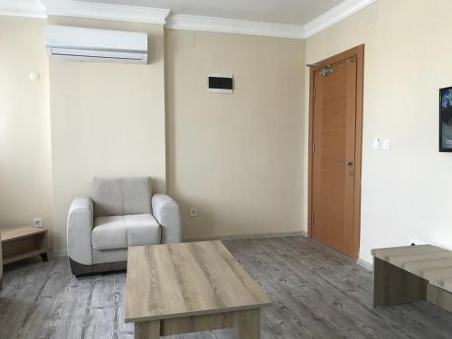 Imagen de la habitación del Hotel Karacan - Dalaman Airport. Foto 7