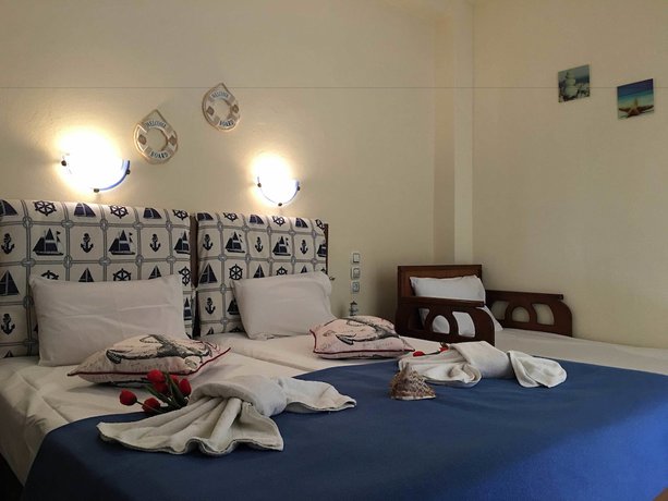 Imagen de la habitación del Hotel Karagianni. Foto 12